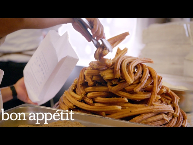 Where to find the best churros and hot chocolate in Mexico City 2025